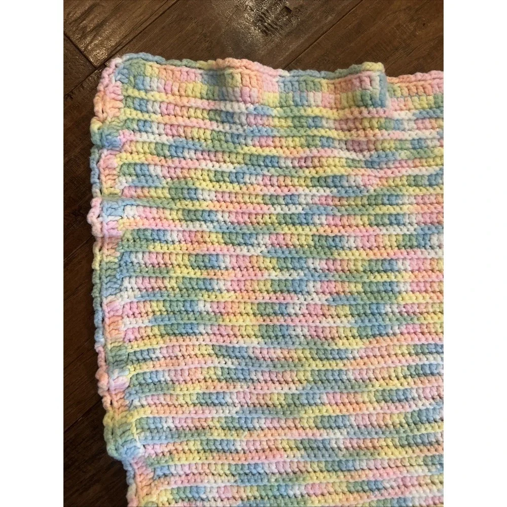 Baby  Crib Blanket Afghan Handmade Crochet‎ Knit Pastel Pink Blue Yellow Vintage